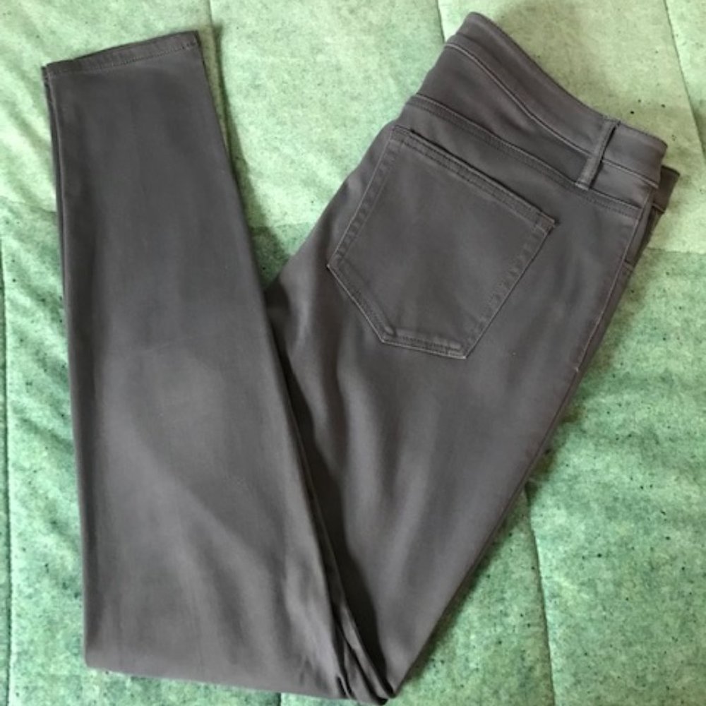 LOFT Skinny Velvet Corduroy Pants Size 30/10 Tall Dark Grey/Olive Green
